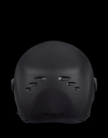 Moncler — e-commerce